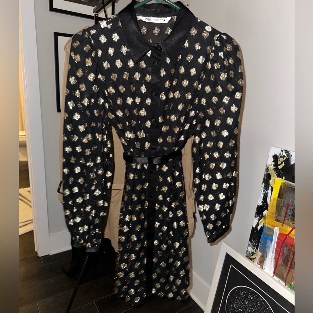 Zara dress with belt, size M